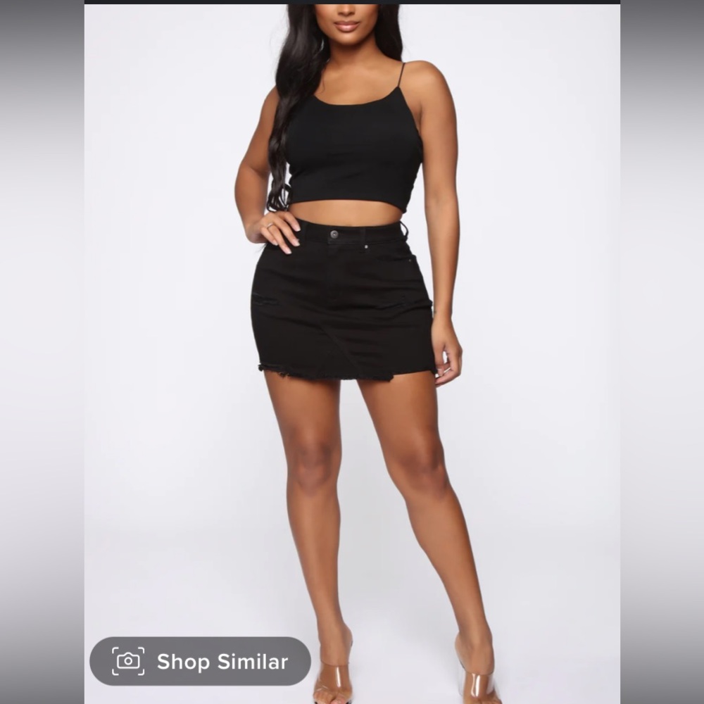 Fashion Nova denim skirt🖤